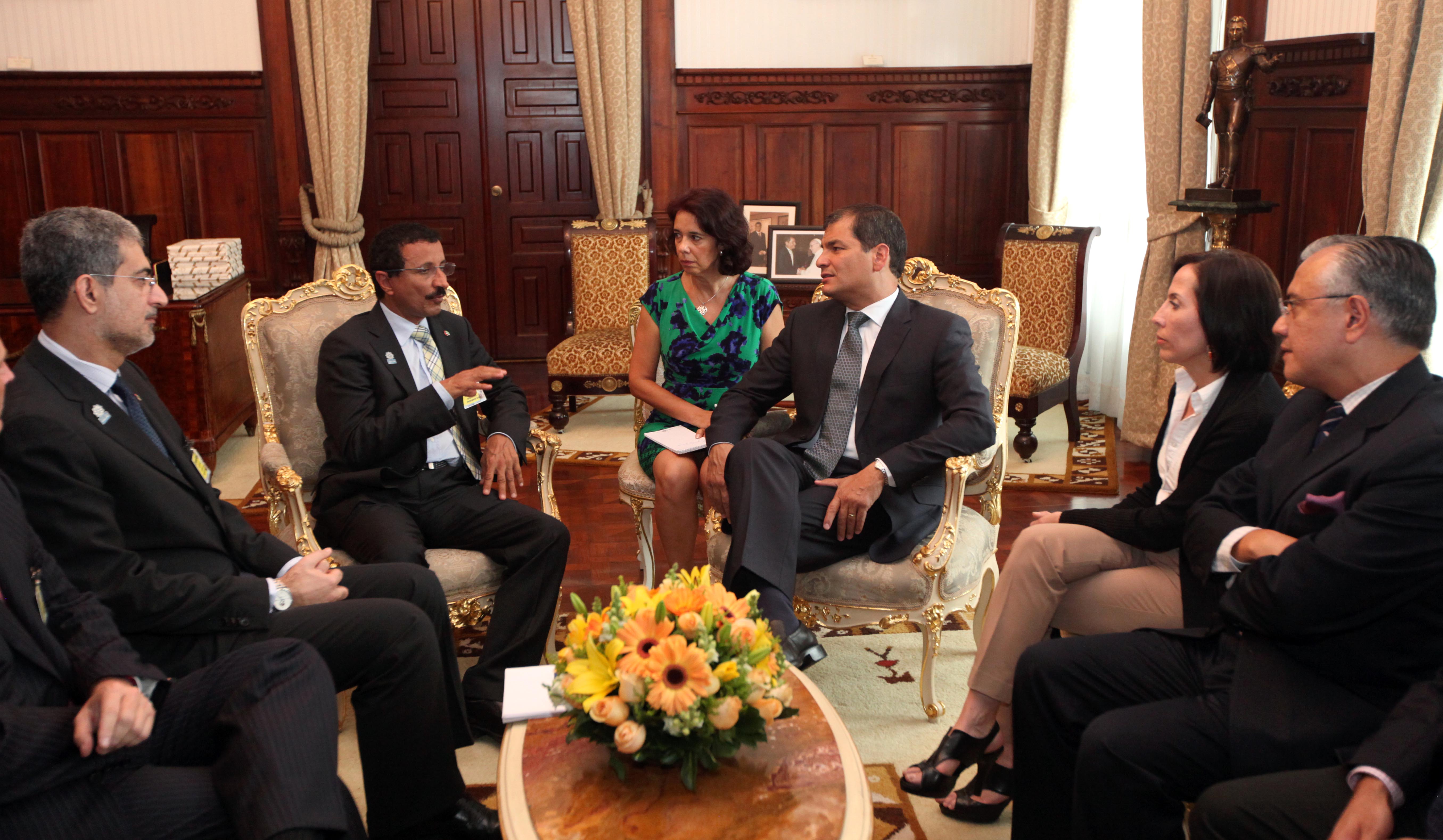 Primera reunión entre representante de DP World y el Presidente Correa, en Octubre de 2013